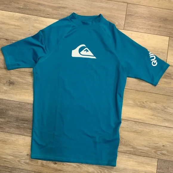 【QUICKSILVER】 SHORT SLEEVE RASH GUARD : MT858OQS Quiksilver Men's Standard All Time Short Sleeve Rashguard